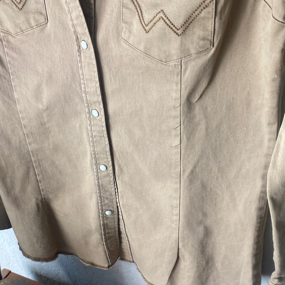 Wrangler Women’s Cotton Tan Western Snap Shirt Small - Picture 4 of 8